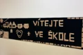 Cedule Vítejte ve škole
