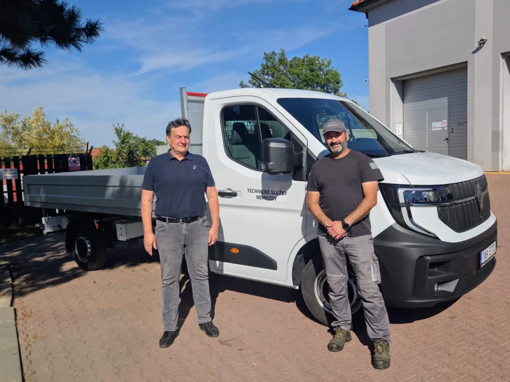 Renault Master – valník sklápěč L3H1P3 170
